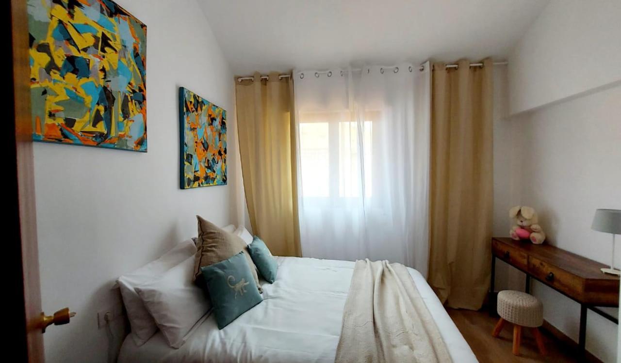Sunny Duplex In Front Of Campello Beach El Campello Bagian luar foto