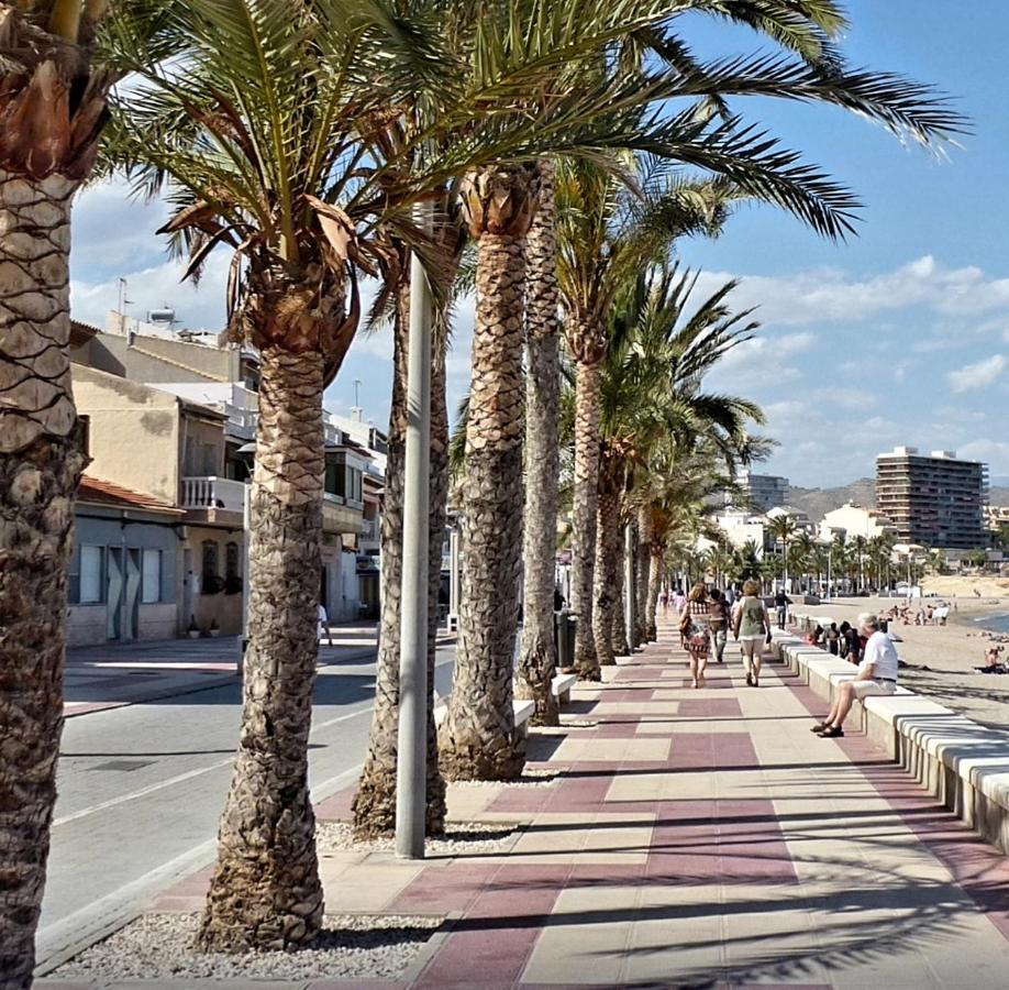 Sunny Duplex In Front Of Campello Beach El Campello Bagian luar foto