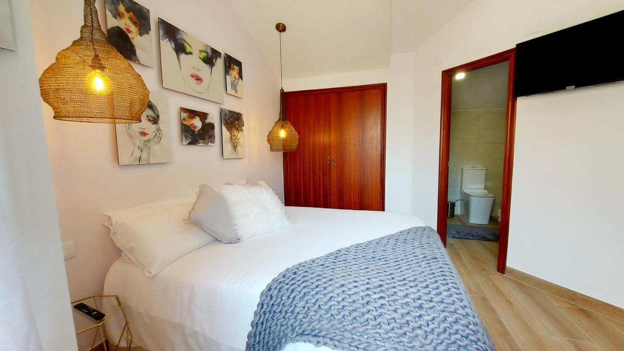 Sunny Duplex In Front Of Campello Beach El Campello Bagian luar foto