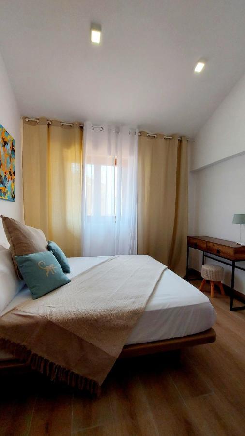 Sunny Duplex In Front Of Campello Beach El Campello Bagian luar foto